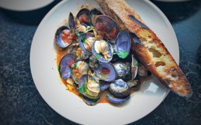 Clams with Oregano and Bread Crumbs