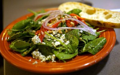 Eva’s Ridiculously Good Spinach Salad